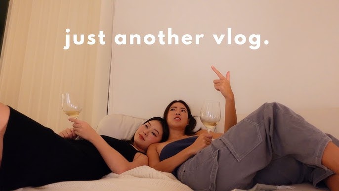 typicallyychloe feet 1