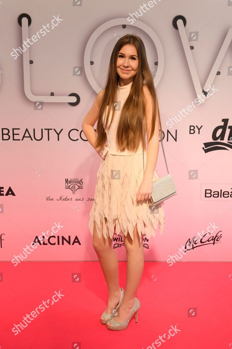 typisch kassii feet 3