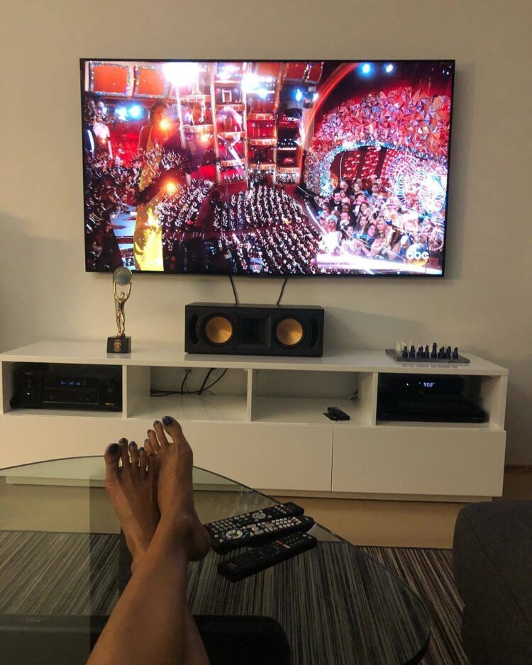 ujjwala raut feet 3