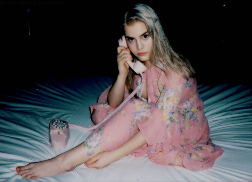 ulrikke falch feet 2