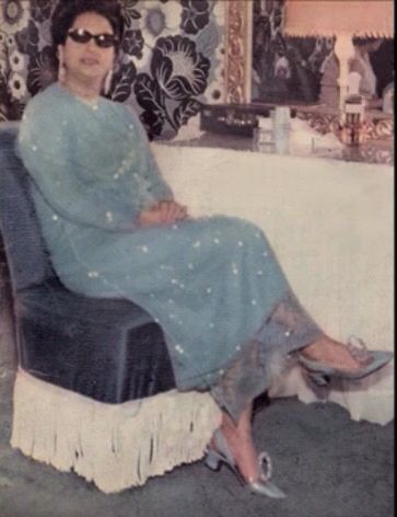 umm kulthum feet 3