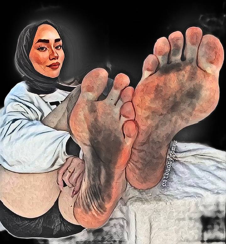 underrated hijabi feet 2
