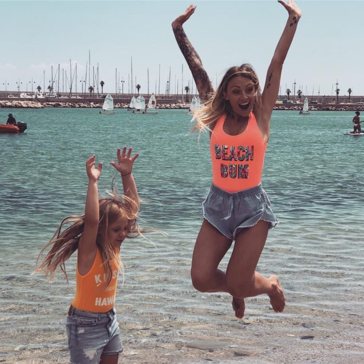 une ptite jajoux feet 3