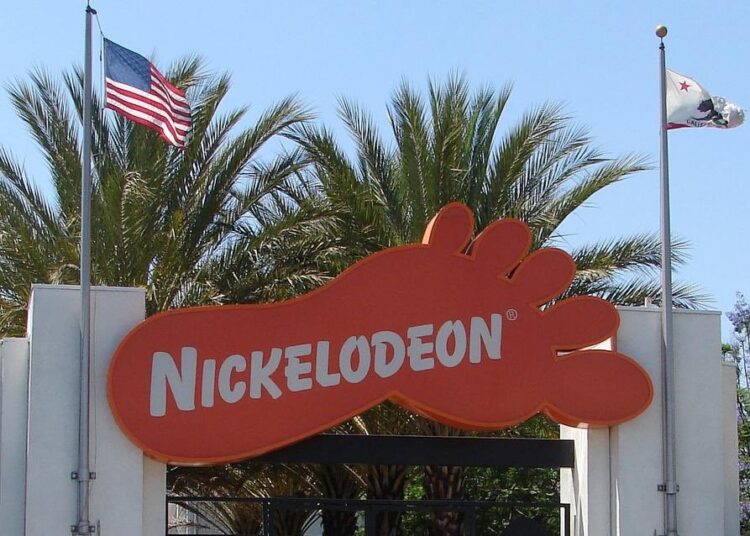 universal sam feet 1