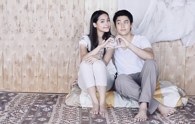 urassaya sperbund feet 6