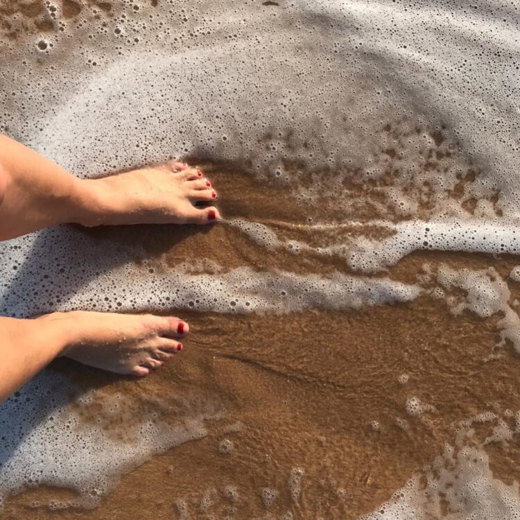 ursula corona feet
