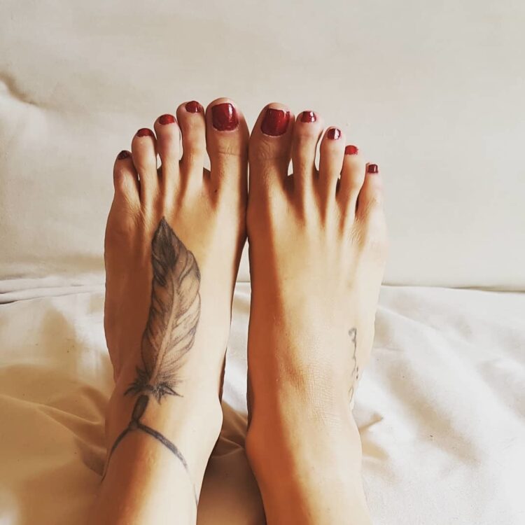 ursula feet