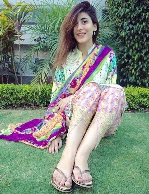 urwa hocane feet