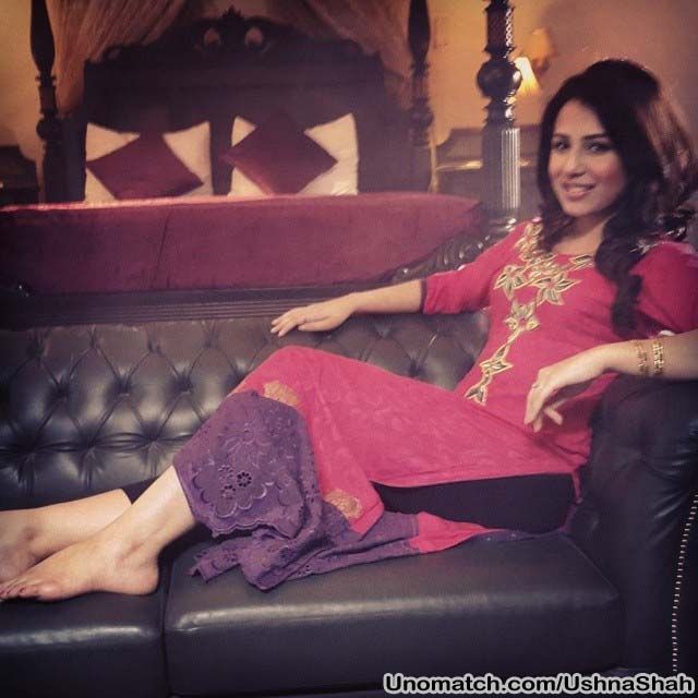 ushna shah feet 1