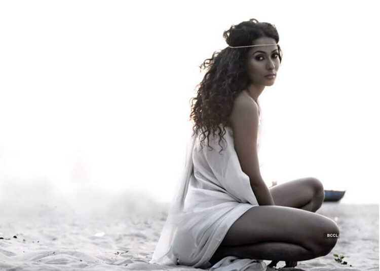 ushoshi sengupta feet 3