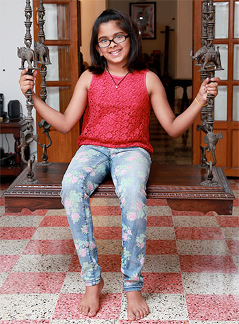 uthra unnikrishnan feet