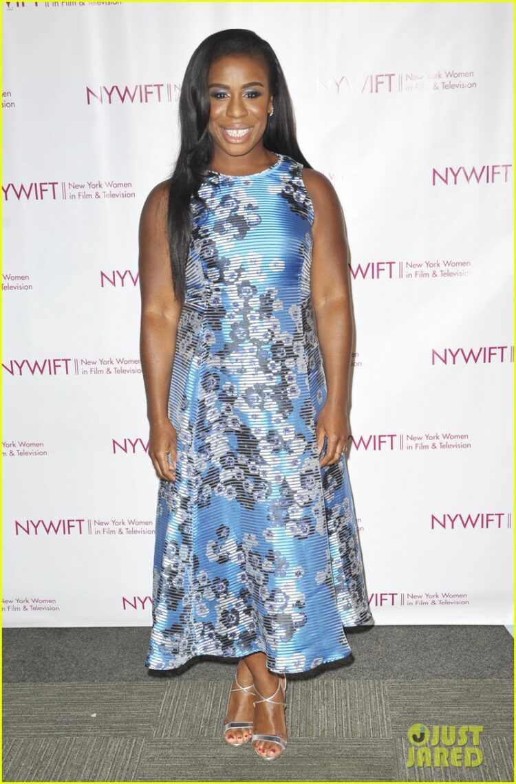 uzo aduba feet 4