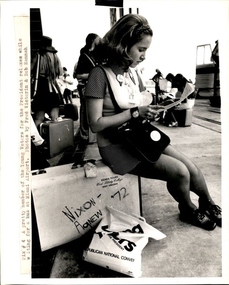 v i c t o r i n h 4 feet 5