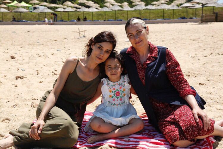 vahide percin feet 2