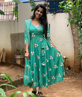 vaishali thaniga feet 3