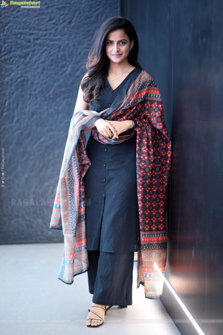 vaishnavi chaitanya feet 1 scaled