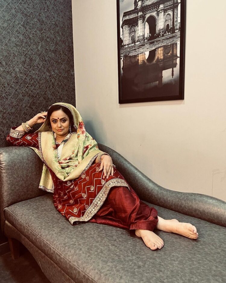 vaishnavi mahant feet