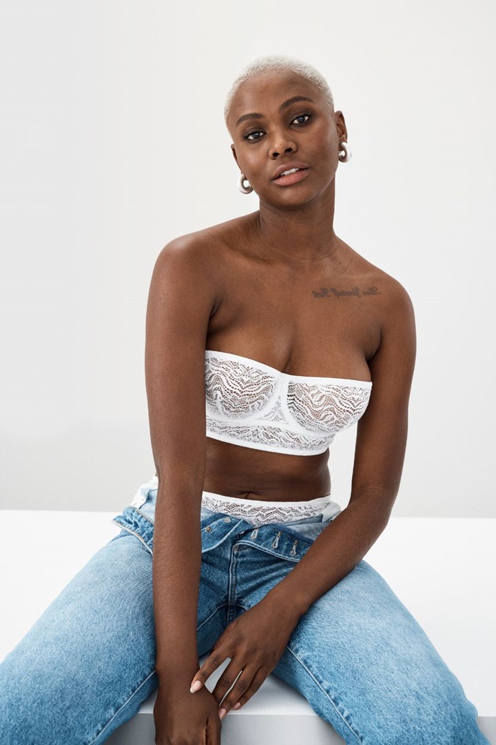 vakoo kauapirura feet 4