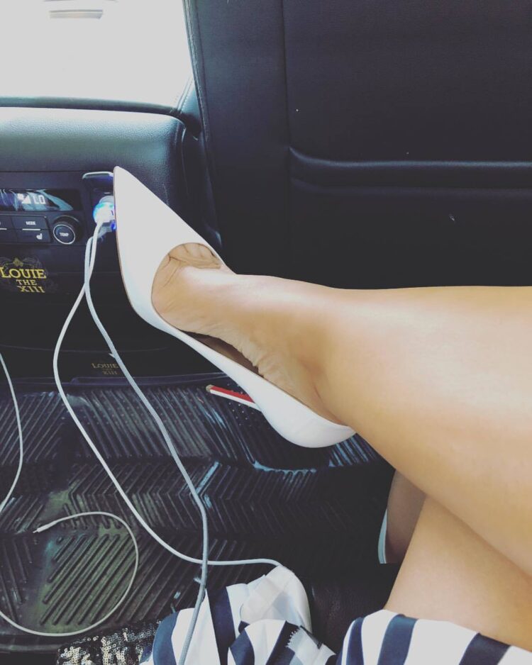 valeisha butterfield feet 6