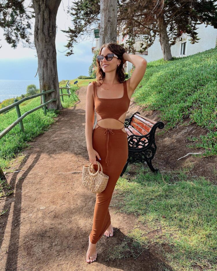 valentina caballero feet 1