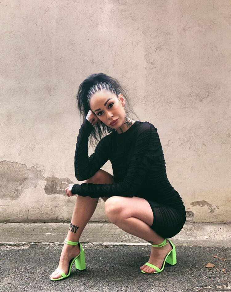 valentina dallari feet