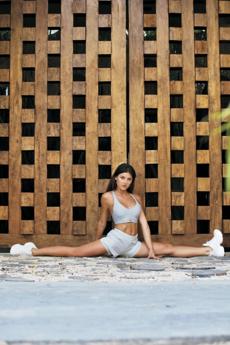 valentina elena feet 2 scaled