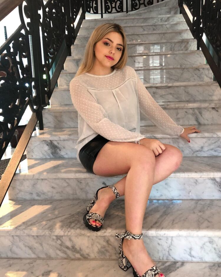 valentina gonzalez feet