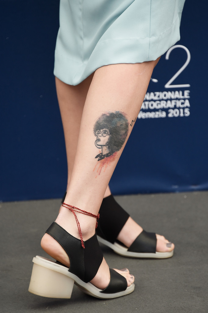 valentina herszage feet 3