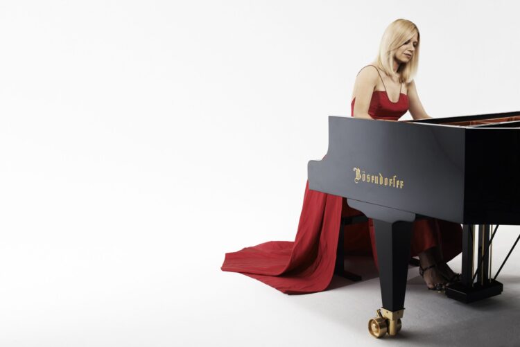 valentina lisitsa feet 3 scaled