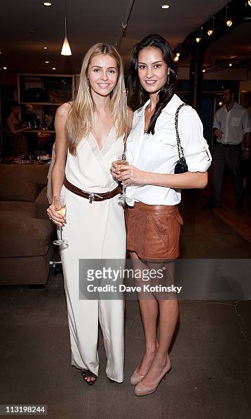 valentina queiroz feet 3