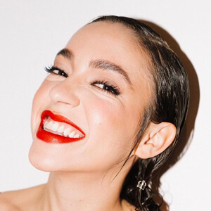 valentina ramos whately bandeira feet 3