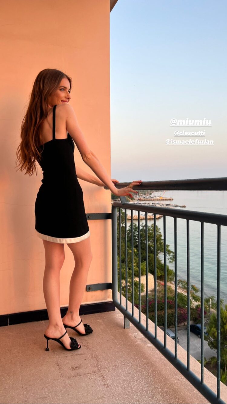 valentina romani feet