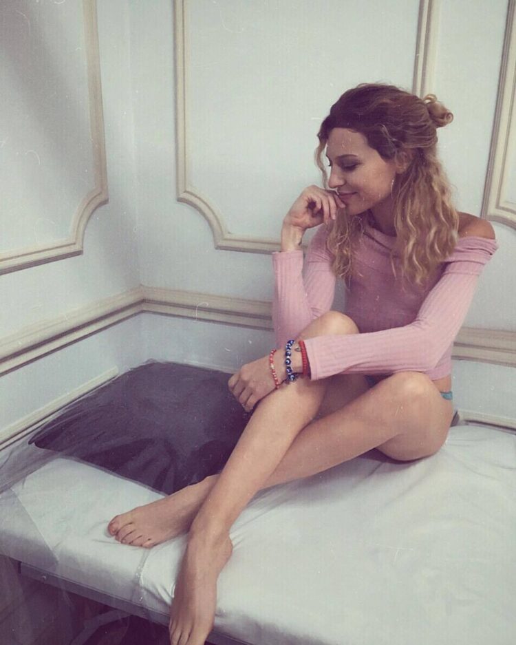 valentina salezzi feet 1