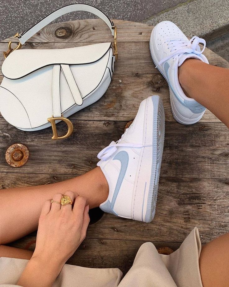 valentina steinhart feet 3