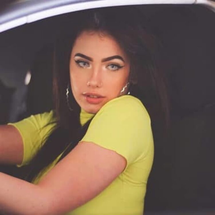 valeria aliti feet 2