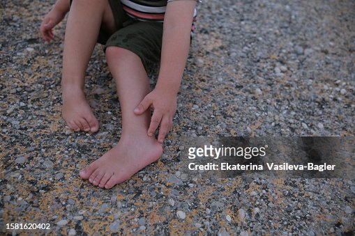 valeria barros feet 5