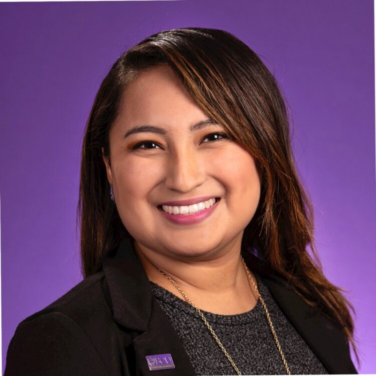 valeria chaires feet 3