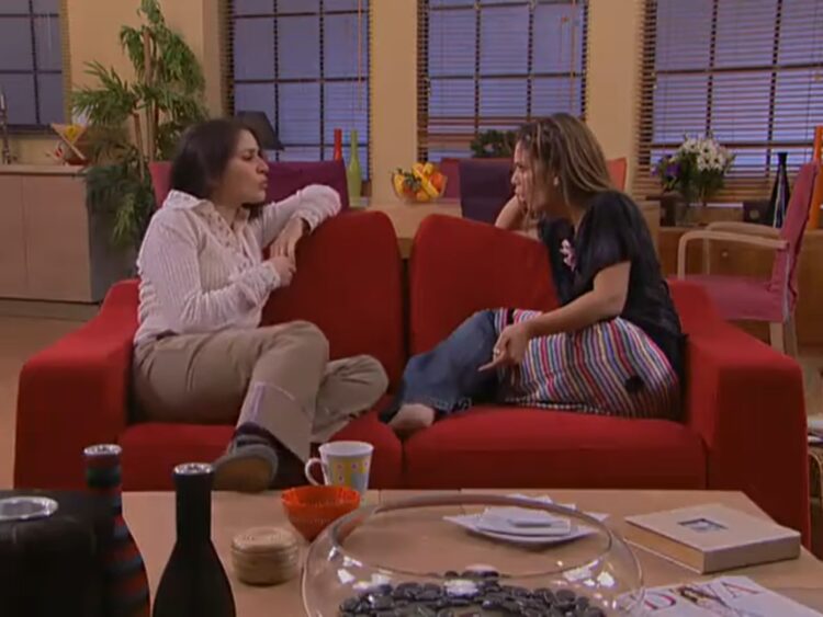 valeria kouroupi feet 5