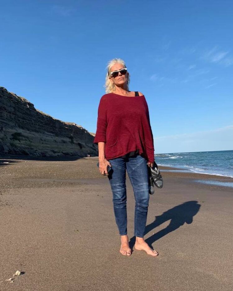 valeria lynch feet 2