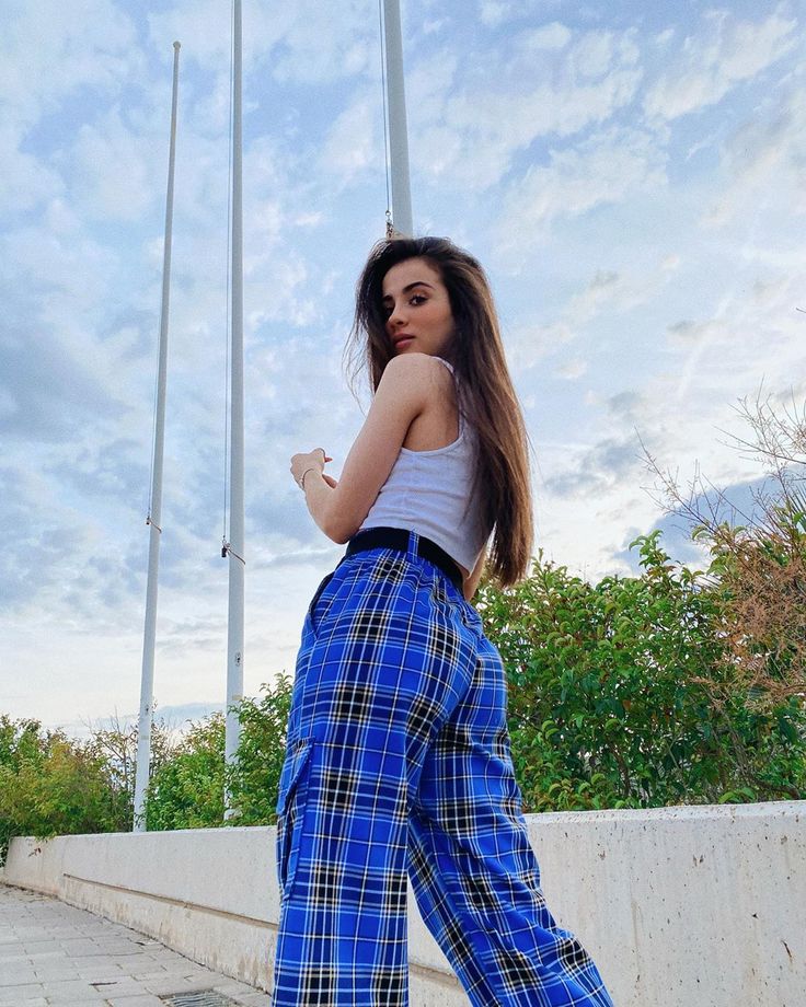 valeria monerri feet 6