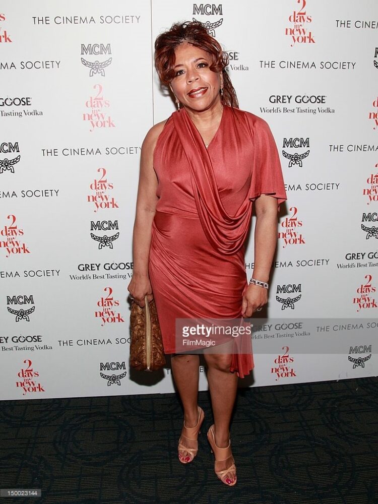 valerie simpson feet 5