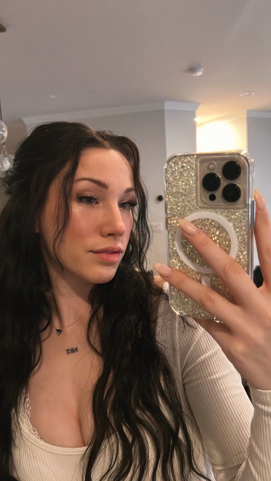 valeriebabyrose feet 5