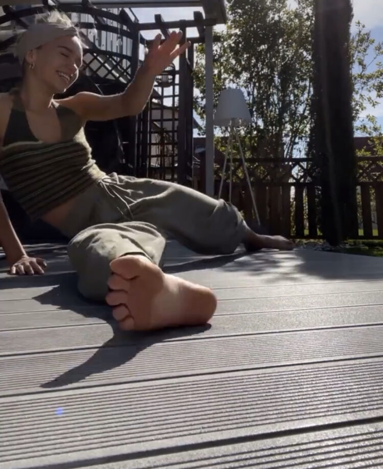 vallixpauline feet 3