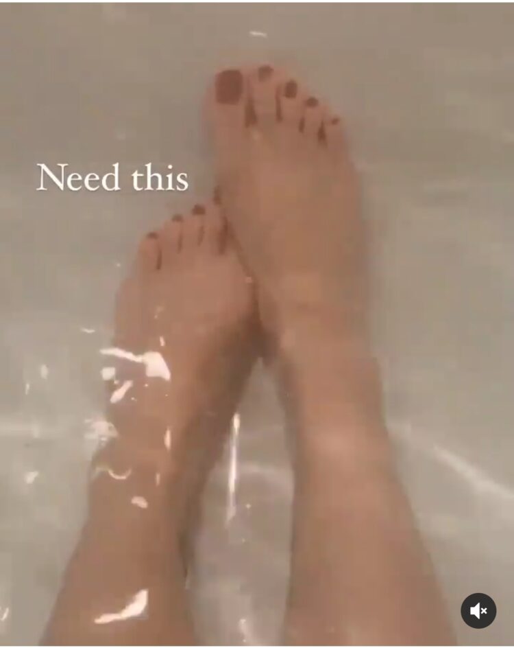 venus wong feet