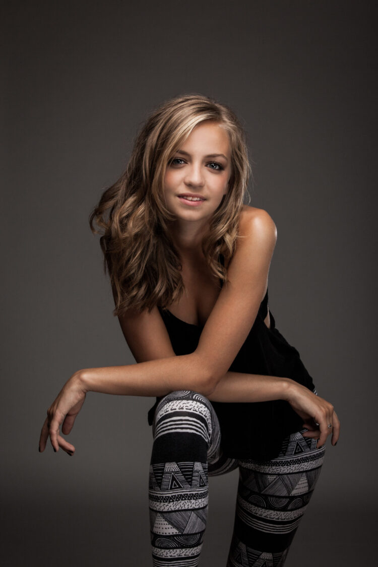 venutia ludivine reding feet 1 scaled