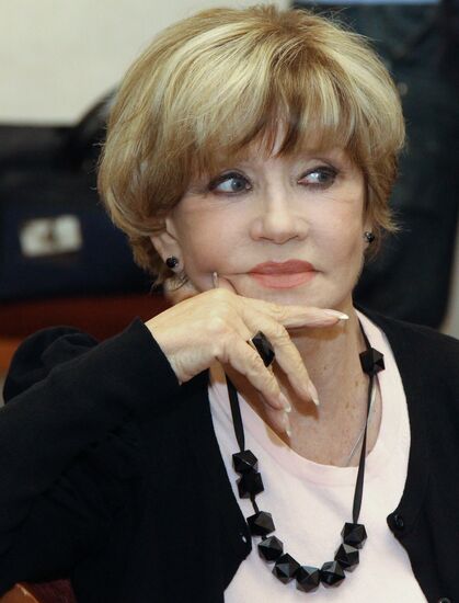 vera alentova feet 1