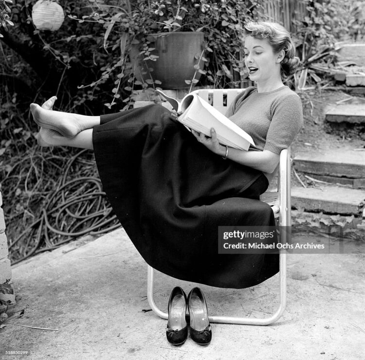 vera miles feet 4