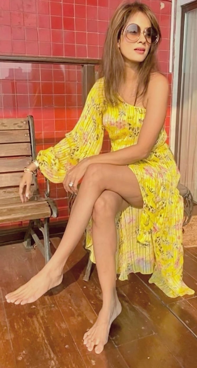 vidya malavade feet