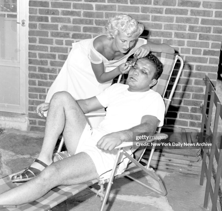 vikki lamotta feet 5