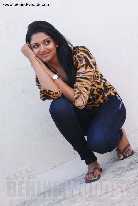 vimala raman feet 4